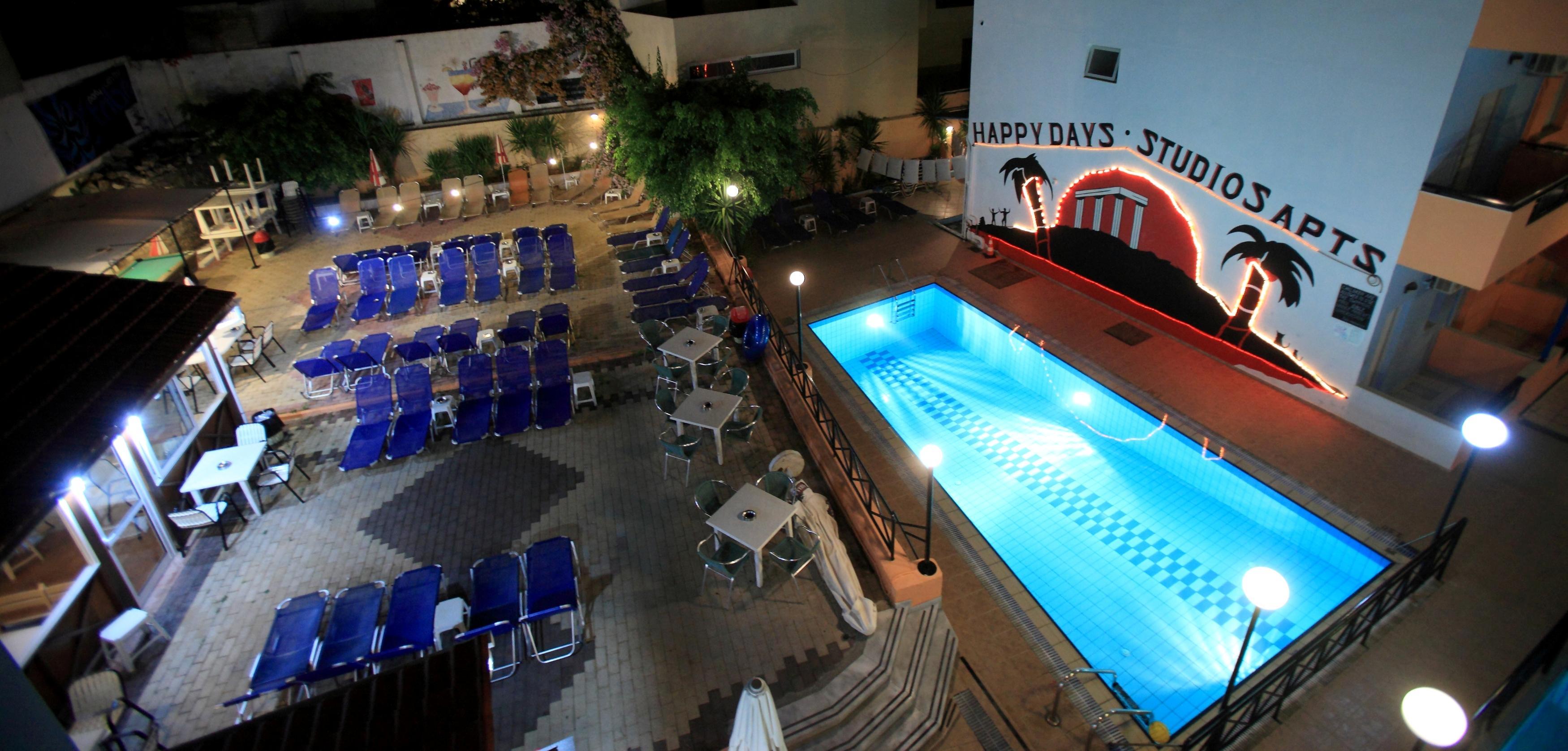 Happy Days Aparthotel Малиа Екстериор снимка